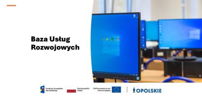 Grafika przedstawiająca salę z komputerami