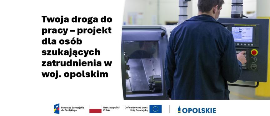 Grafika przedstawiająca osobę podczas pracy przy tokarce CNC