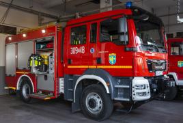 Bok wozu strażackiego 